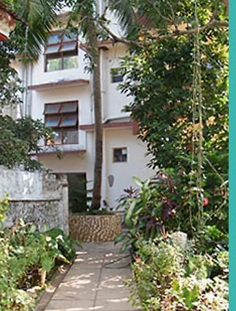 The Indian Kitchen Hotell Calangute Exteriör bild